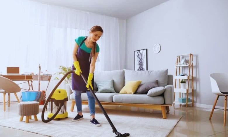 طريقة تنظيف المنزل بعد رش المبيدات
