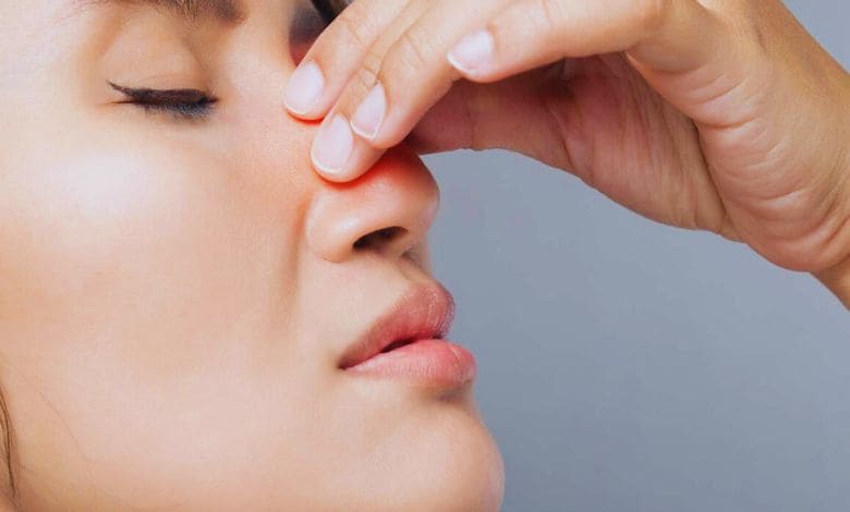 أسباب تقرحات الأنف من الخارج
