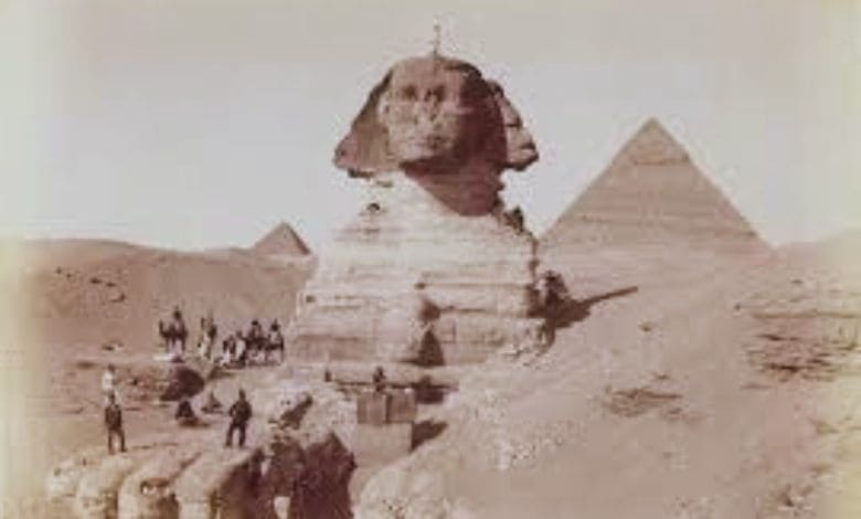 شكل أبو الهول من الداخل