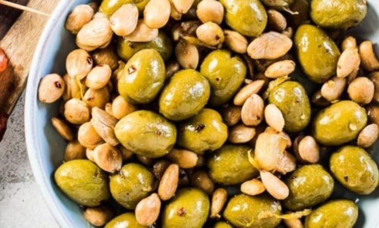 طريقة تخليل الزيتون الأخضر فاطمة أبو حاتي