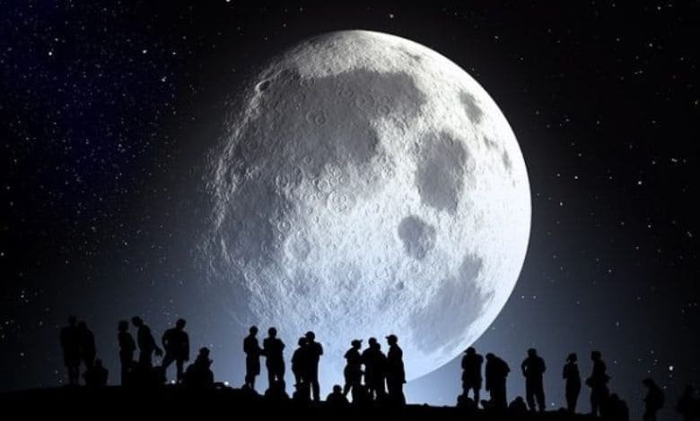 تفسير حلم القمر منور