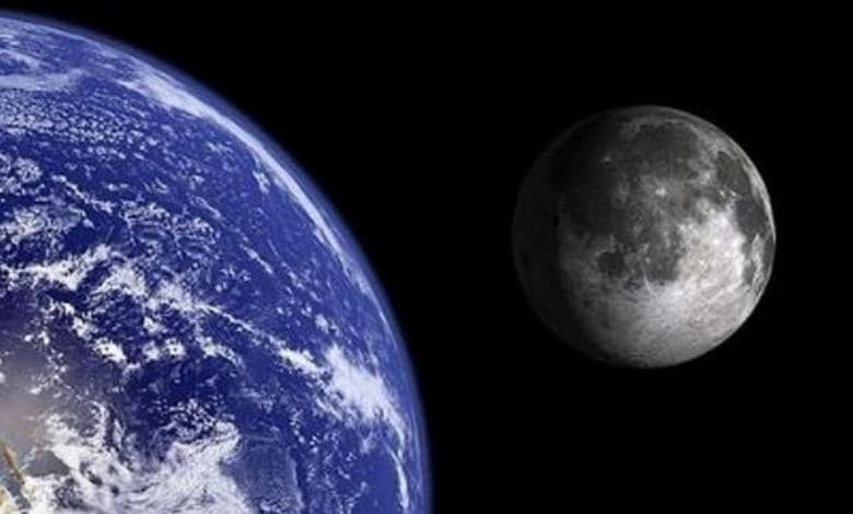 تفسير حلم سقوط القمر على الأرض وانفجاره للعزباء