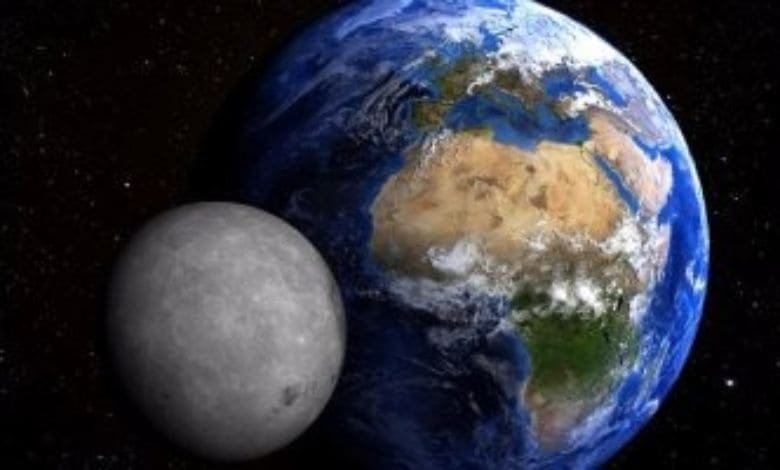 تفسير حلم سقوط القمر على الأرض للعزباء