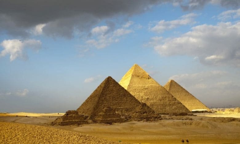 عدد الأهرامات في مصر